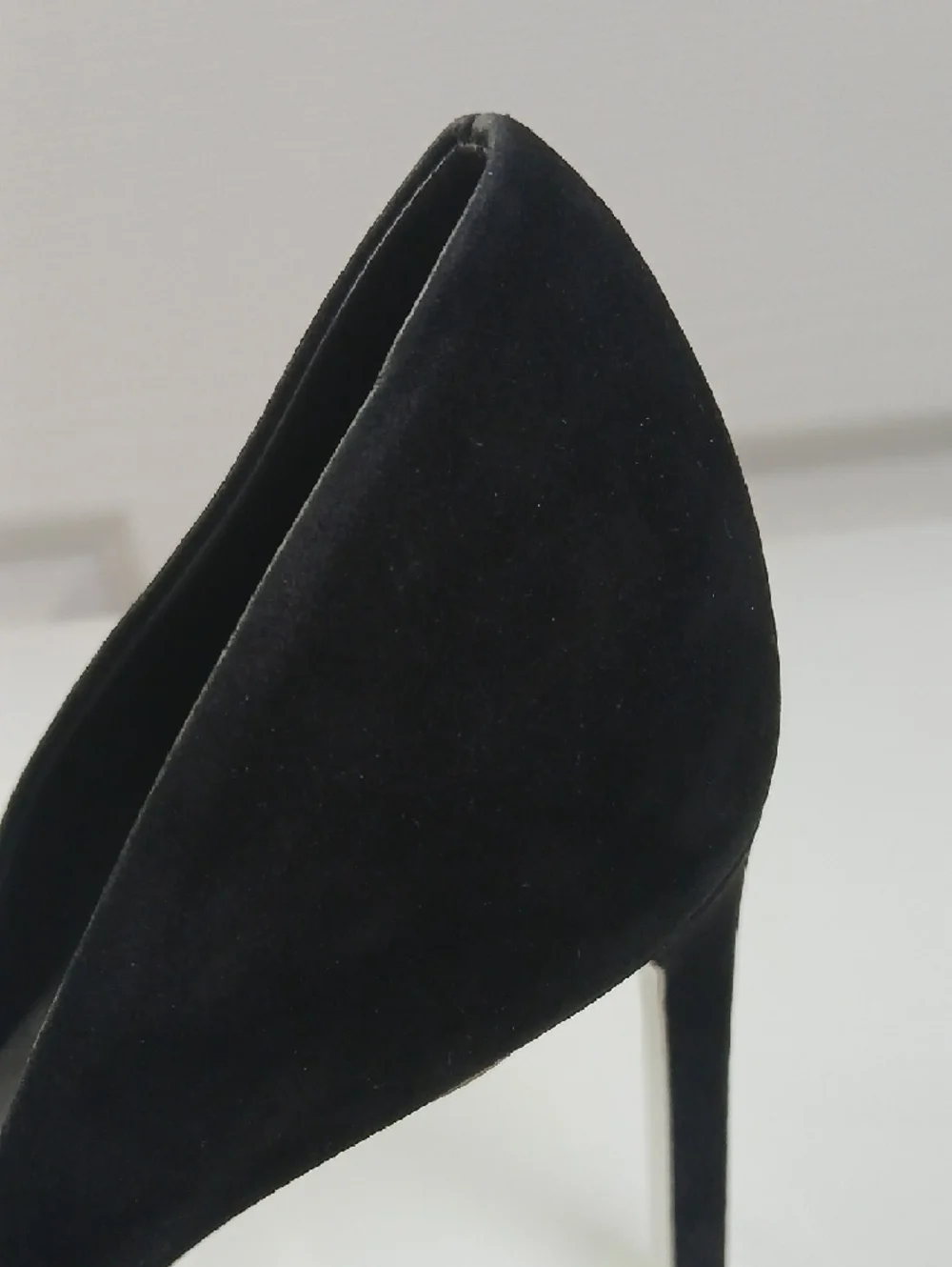 Vince Saffron Black Nubuck‎ Suede Sexy Versatile Peep-Toe d'Orsay Heels Size 8
